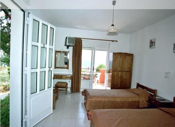 Maria Rooms Agia Ermioni Chambre photo